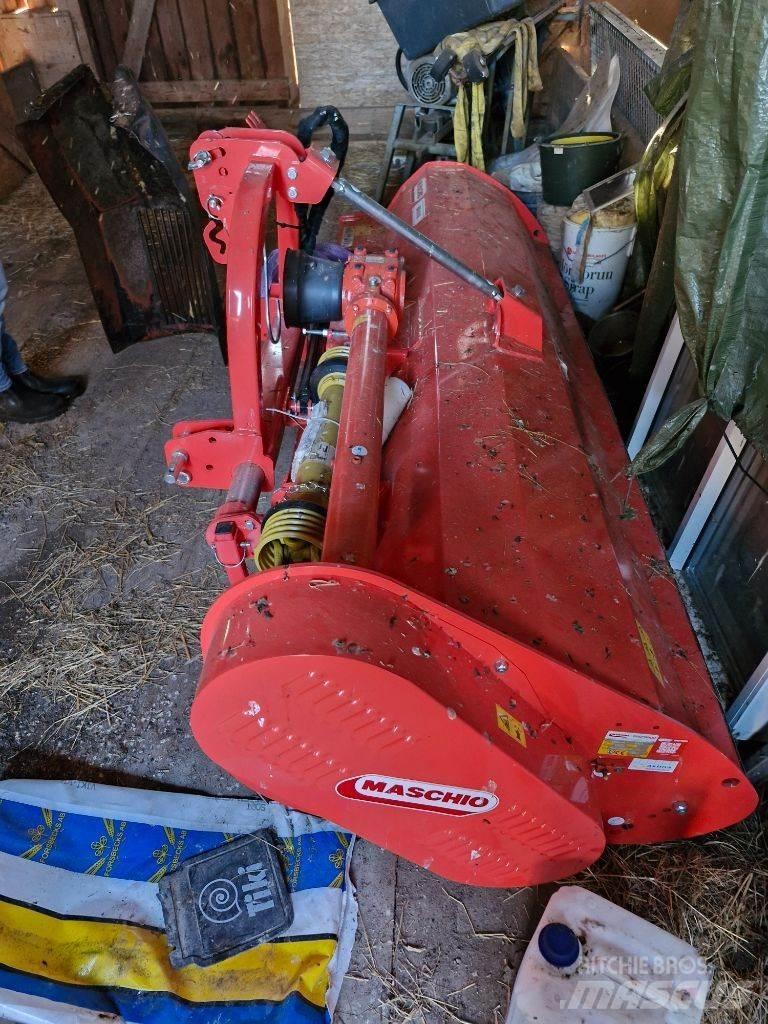 Maschio NY l250 牧场割草机和切顶器