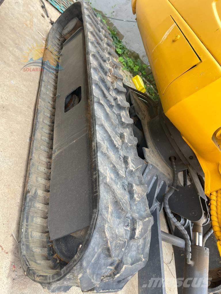 Komatsu PC20MR-3 小型挖掘机