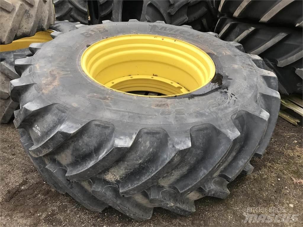 Michelin 650/85R38 轮胎、车轮、轮圈