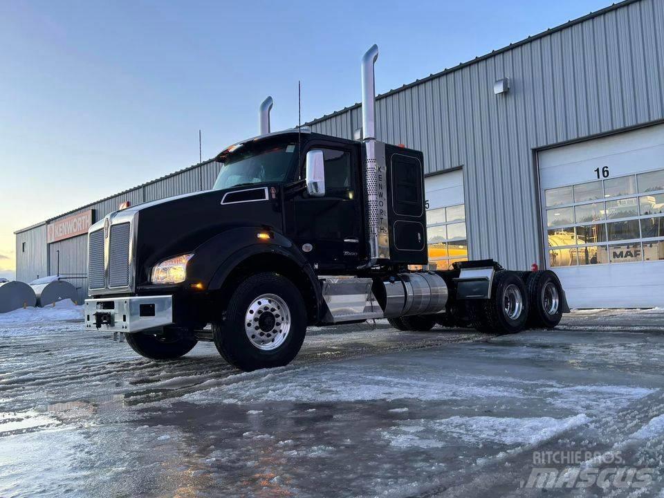 Kenworth T 880 牵引车