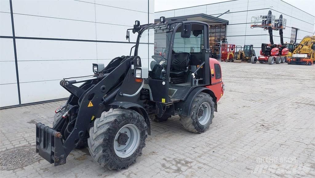 Weidemann 2070 多功能装载机