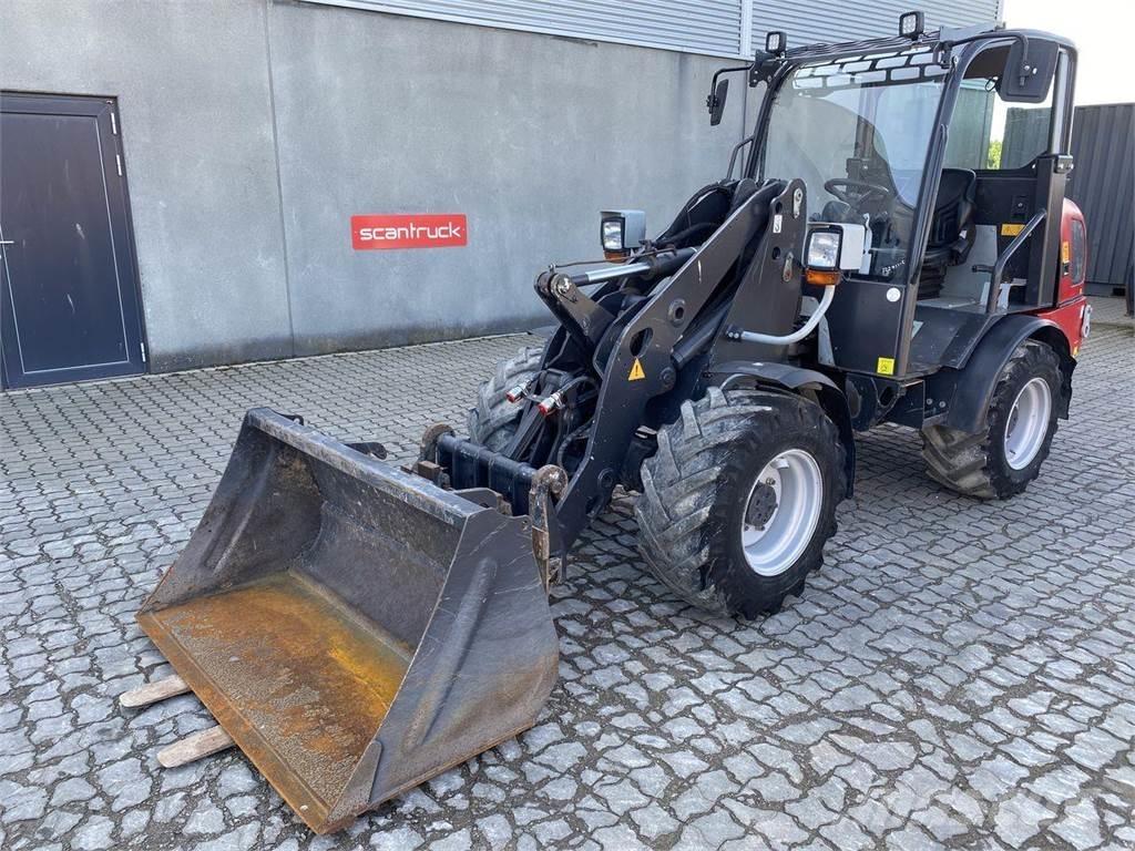 Weidemann 2070 多功能装载机