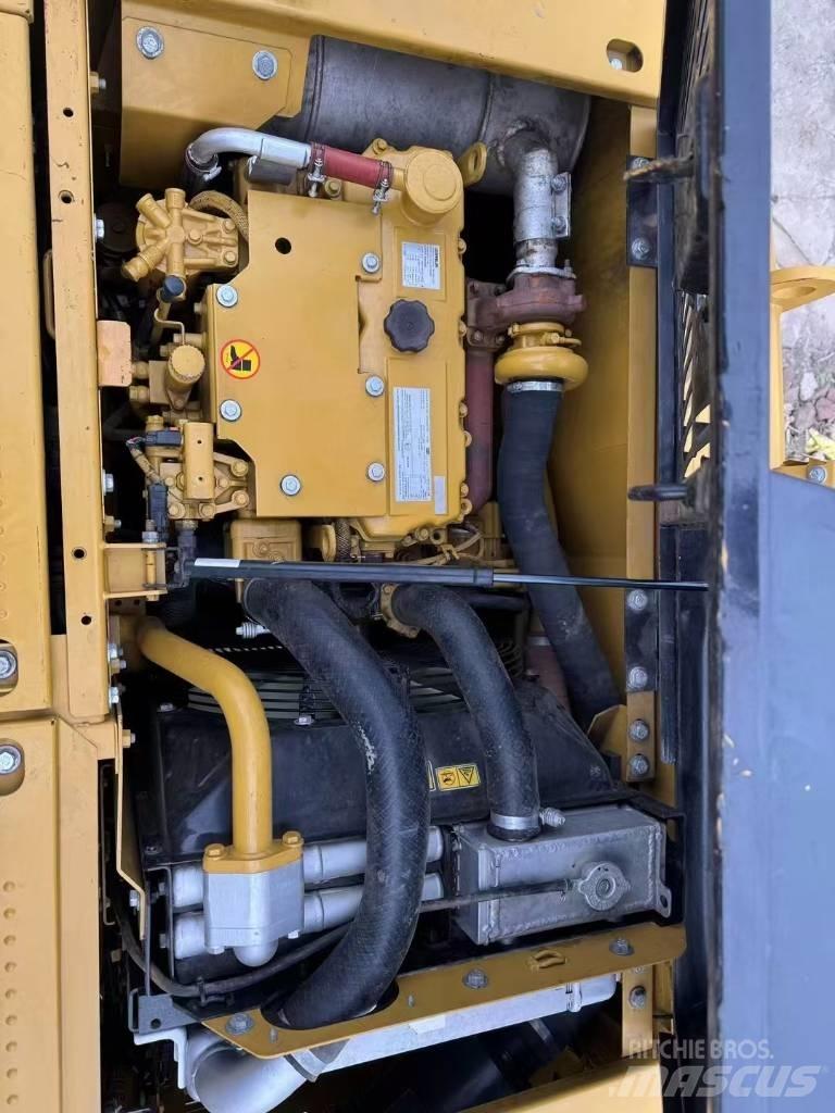CAT 312 GC 中型挖掘机