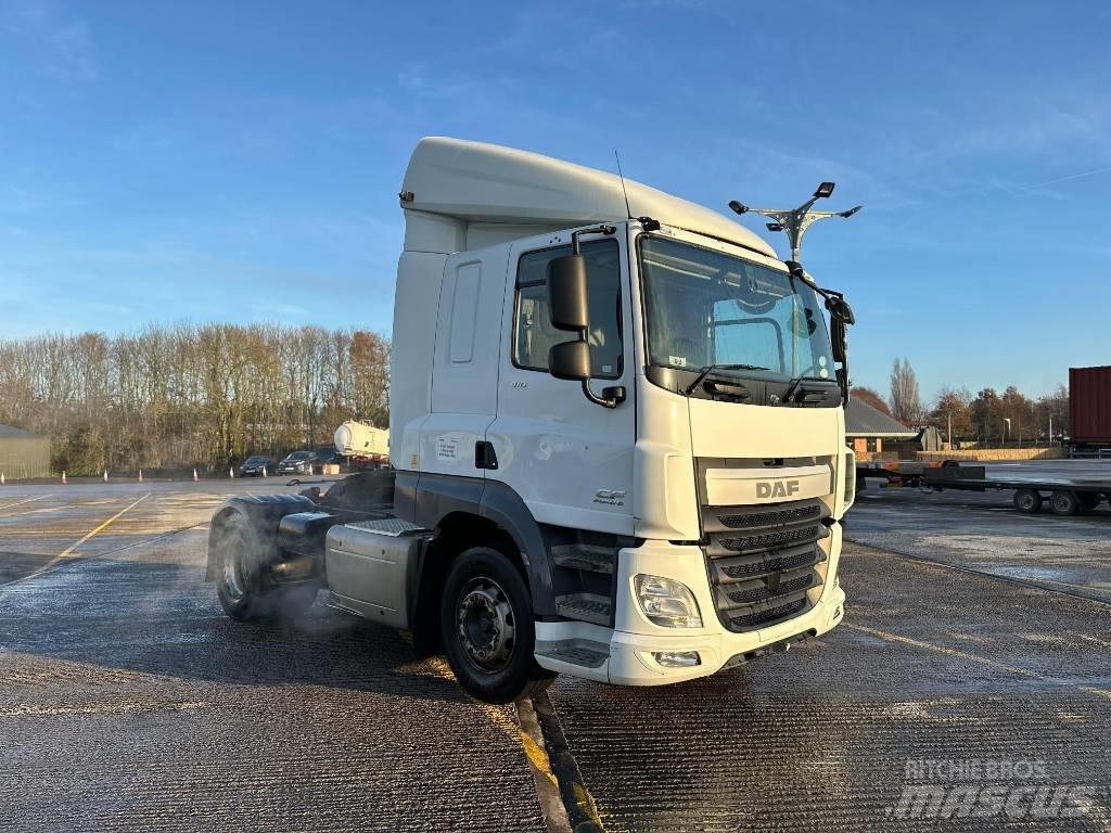 DAF CF410 牵引车