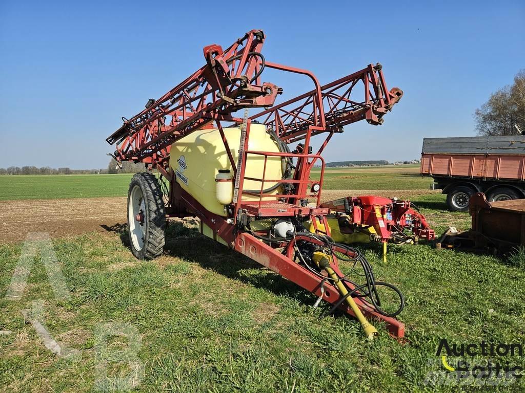 Hardi Commander 牵引式喷雾机