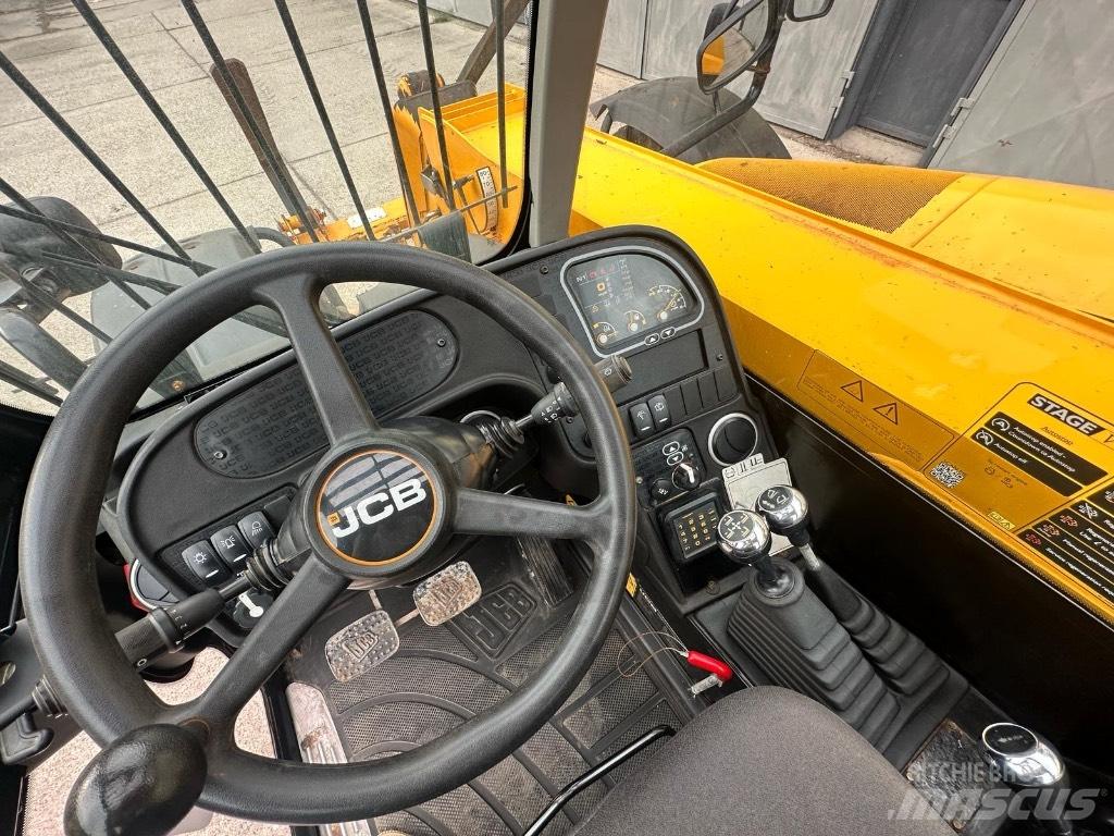 JCB 531-70 伸缩臂叉装车|叉装车