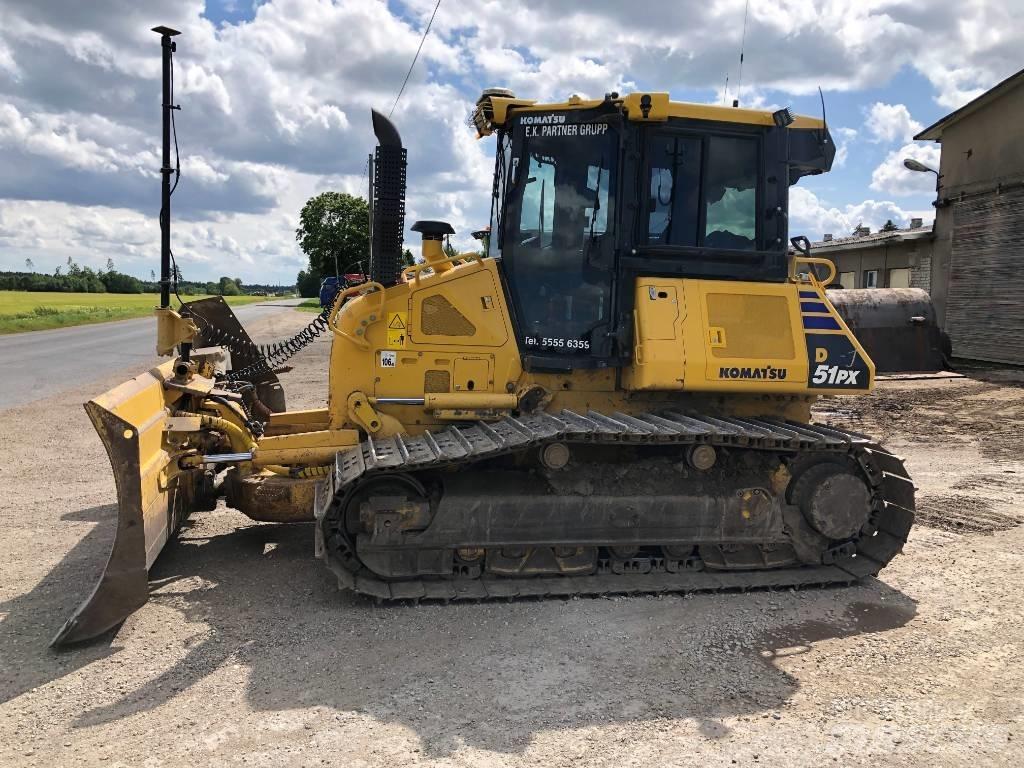 Komatsu D51PX-24 履带式推土机