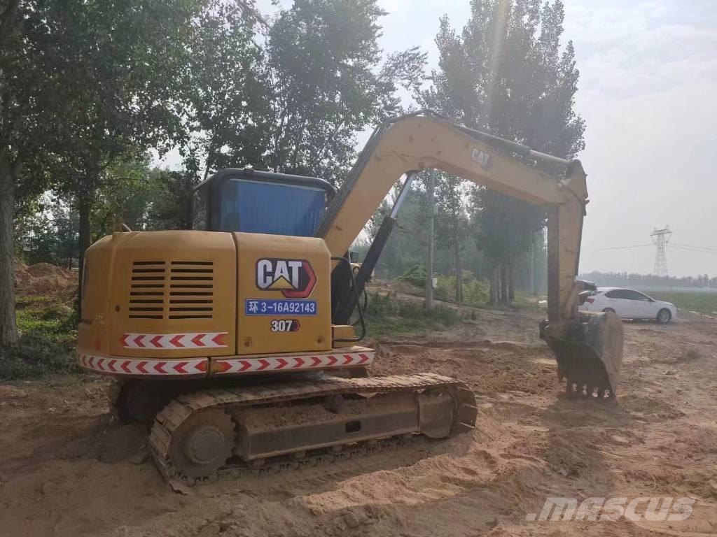 CAT 307E2 中型挖掘机