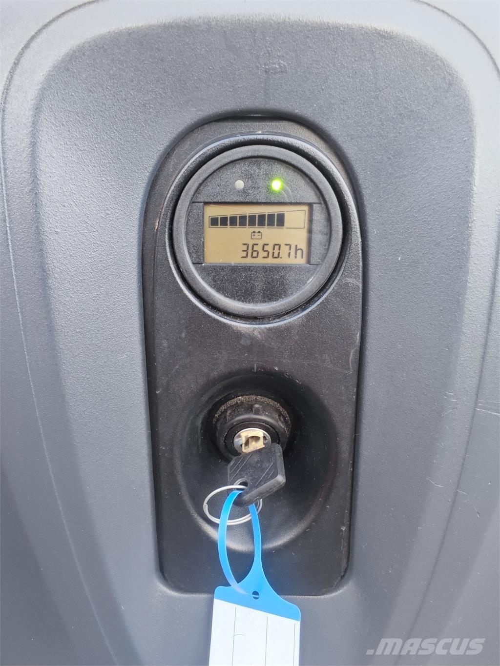 Linde L 12 行走式堆垛机