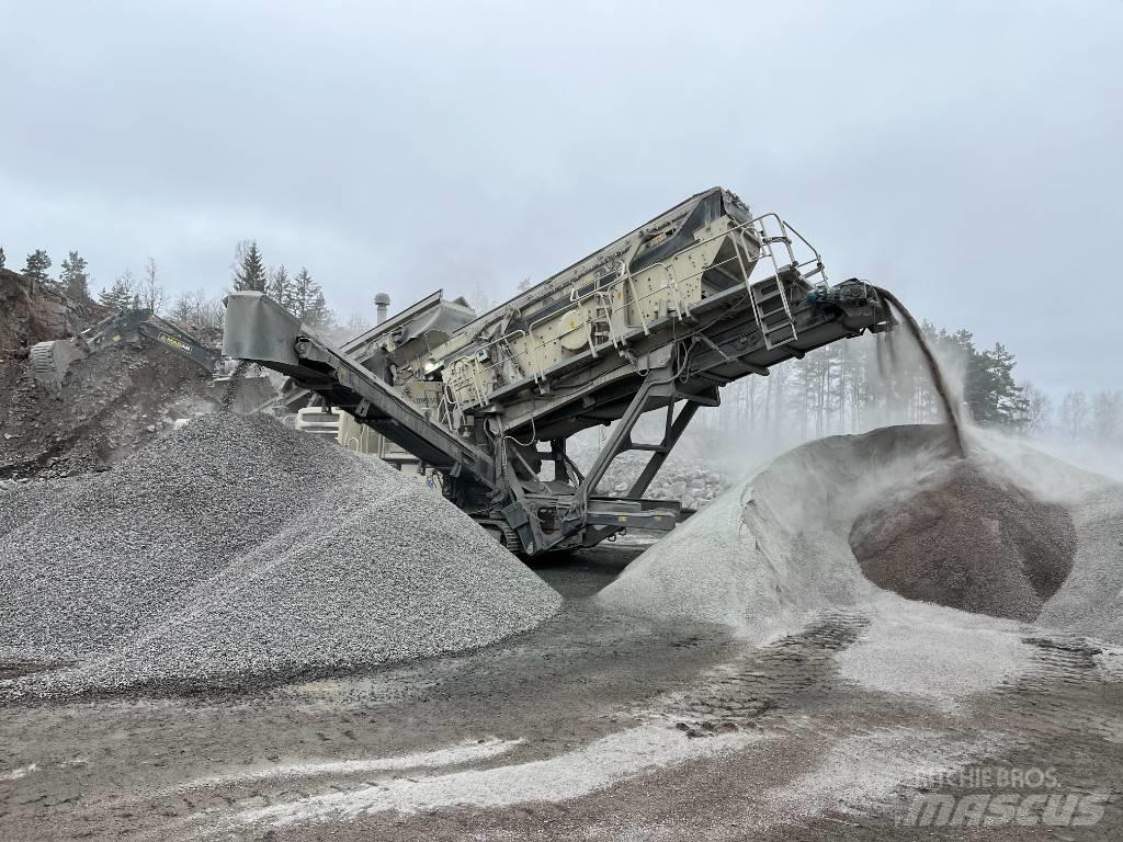 Metso LT330D 移动式破碎机