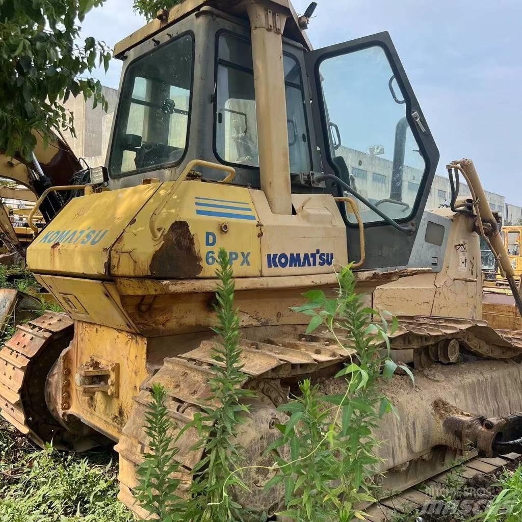 Komatsu D 65 P-12 履带式推土机
