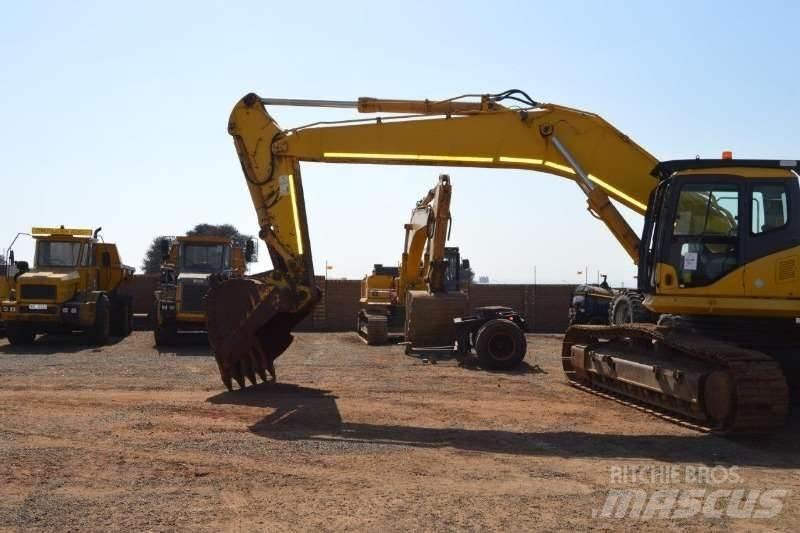 Komatsu PC 350-7 小型挖掘机