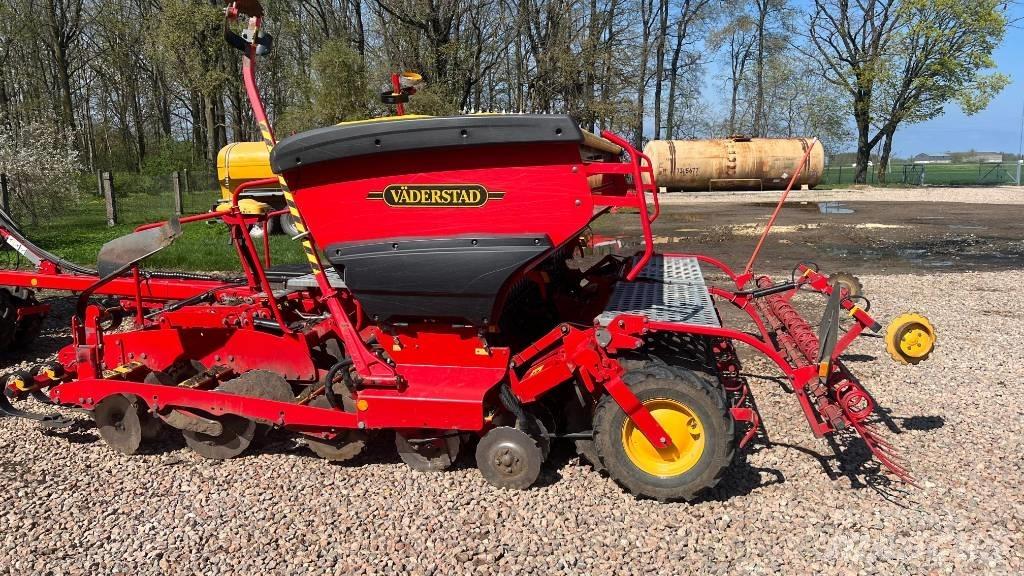 Väderstad Rapid400C 多功能条播机