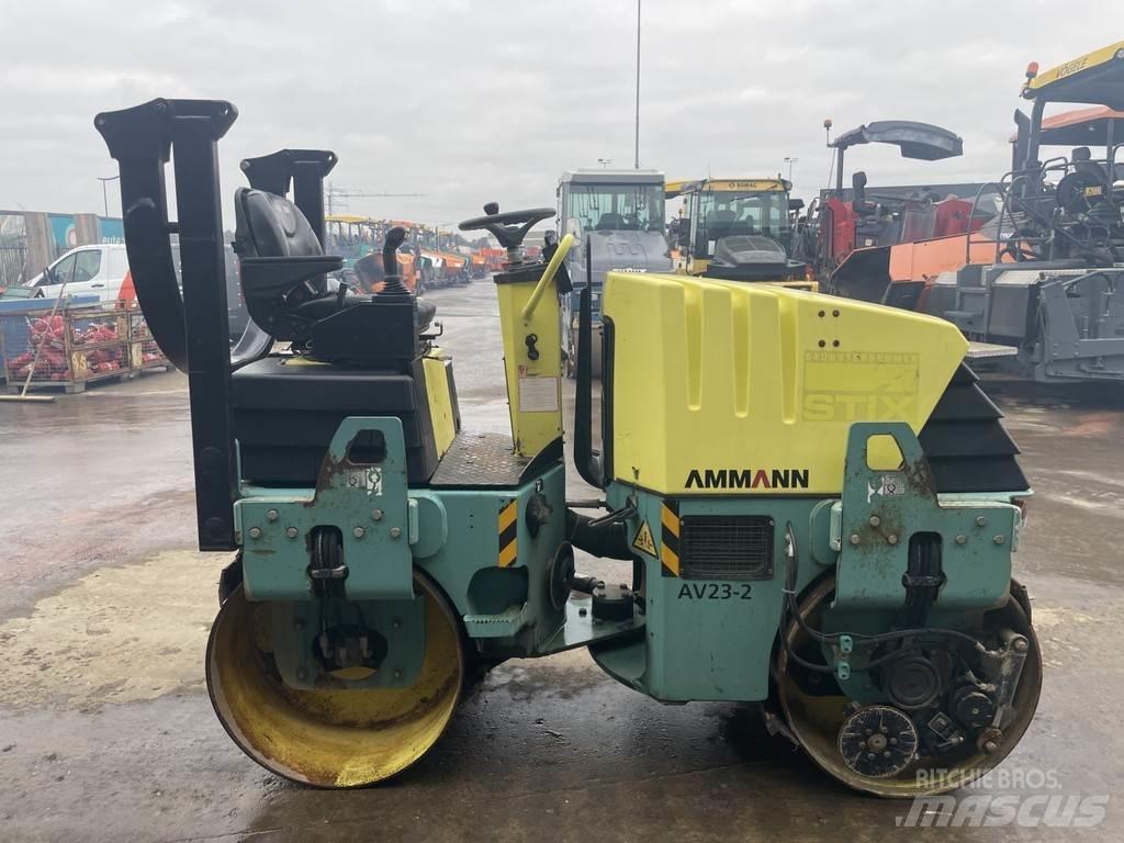 Ammann AV 23-2 双轮压路机