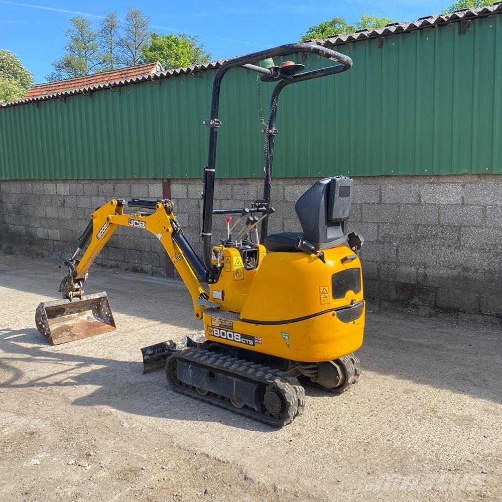 JCB 8008 小型挖掘机