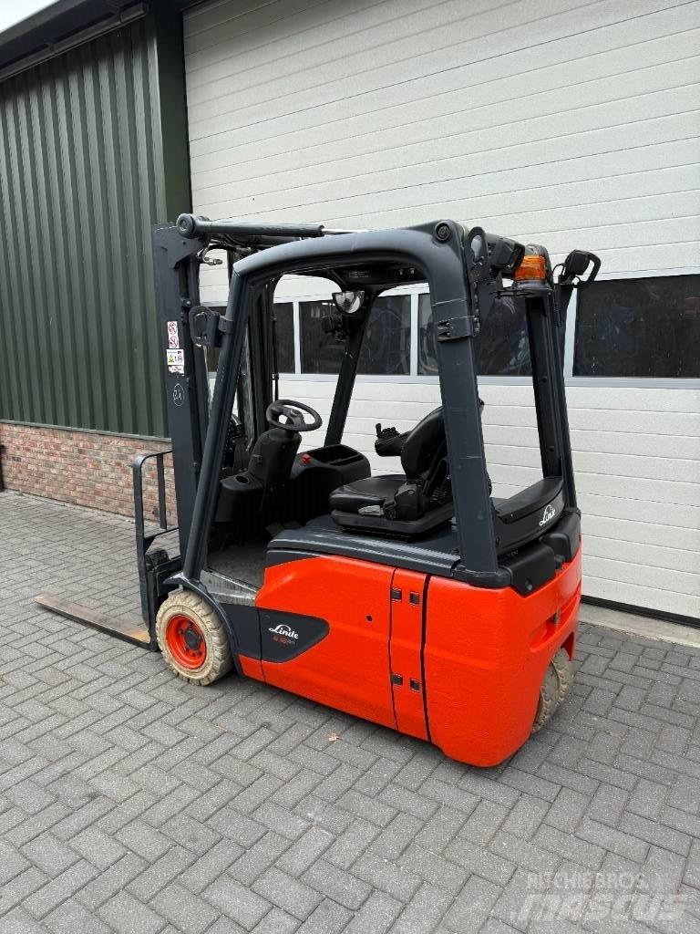 Linde E16-02 电动叉车