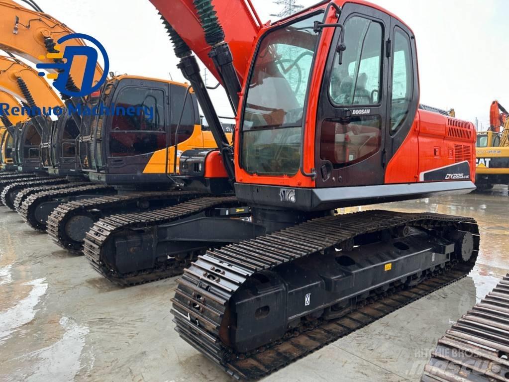 Doosan DX 225 LC-9C 履带挖掘机