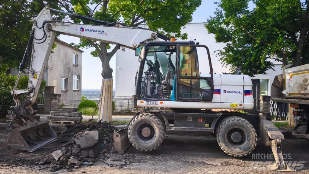 CAT 313 D 轮式挖掘机