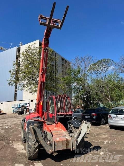 JCB 535-140 伸缩臂叉装车|叉装车