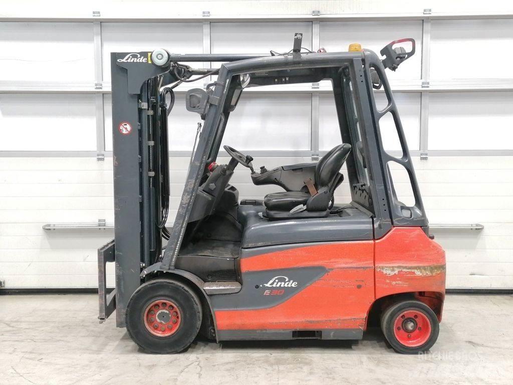Linde E30-01 电动叉车