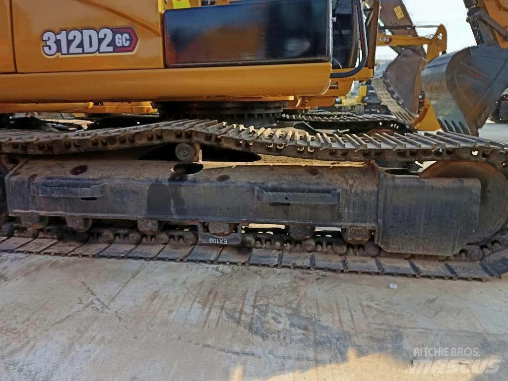 CAT 312 D2 履带挖掘机