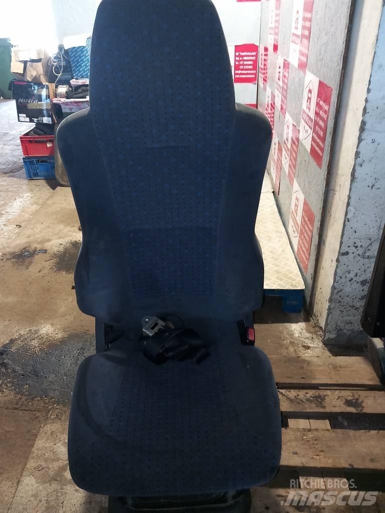 MAN TGM  81623076528 驾驶室与内部