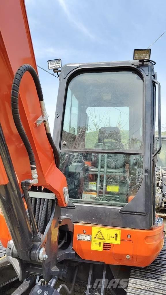 Kubota KX 155 小型挖掘机