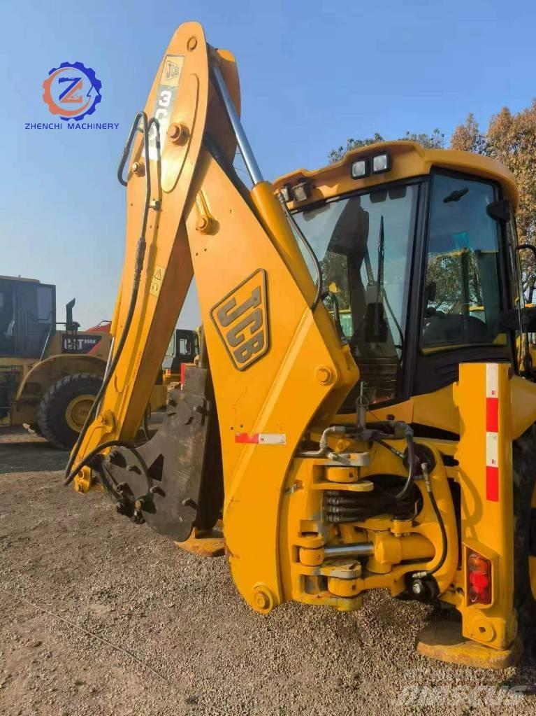 JCB 3 CX 反铲装载机