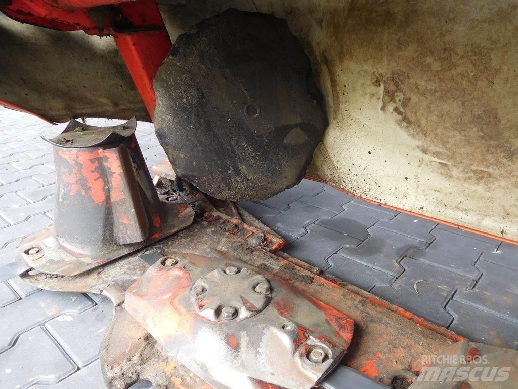 Kuhn GMD 4410-FF 犁耙和摊草机