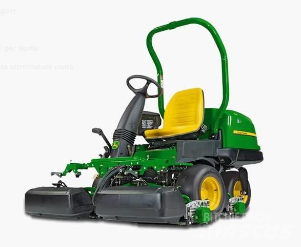 John Deere 2500 A 果岭剪草机
