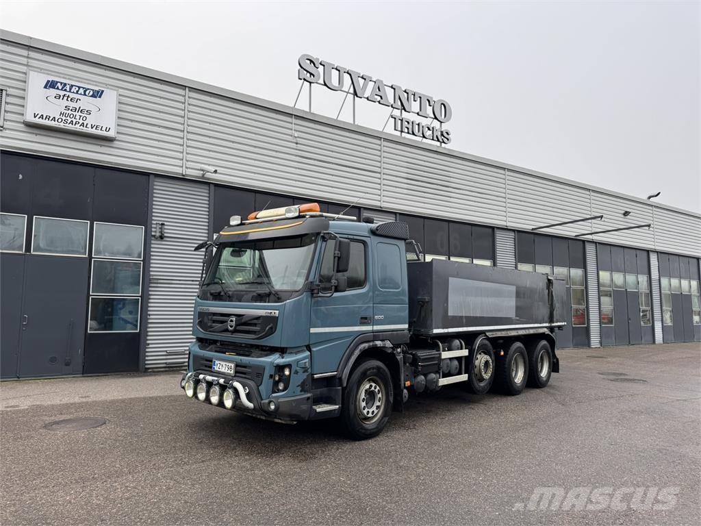 Volvo FMX 8x4 自卸式货车