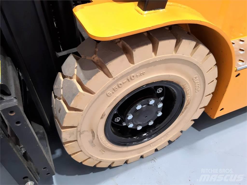  EFL181 Litio 电动叉车