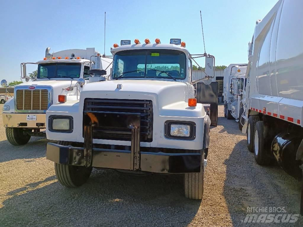 Mack RD 688 S 垃圾车
