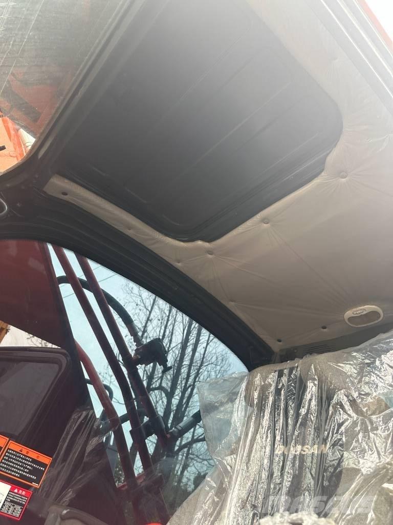 Doosan DX225 履带挖掘机