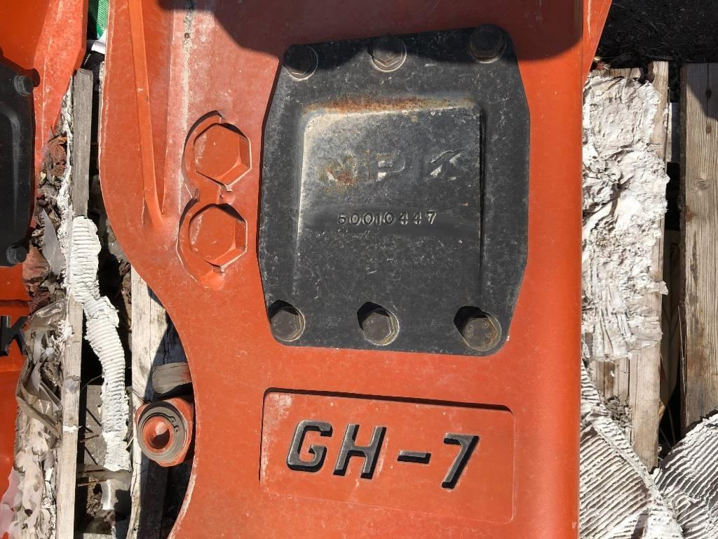 NPK GH 7 破碎锤