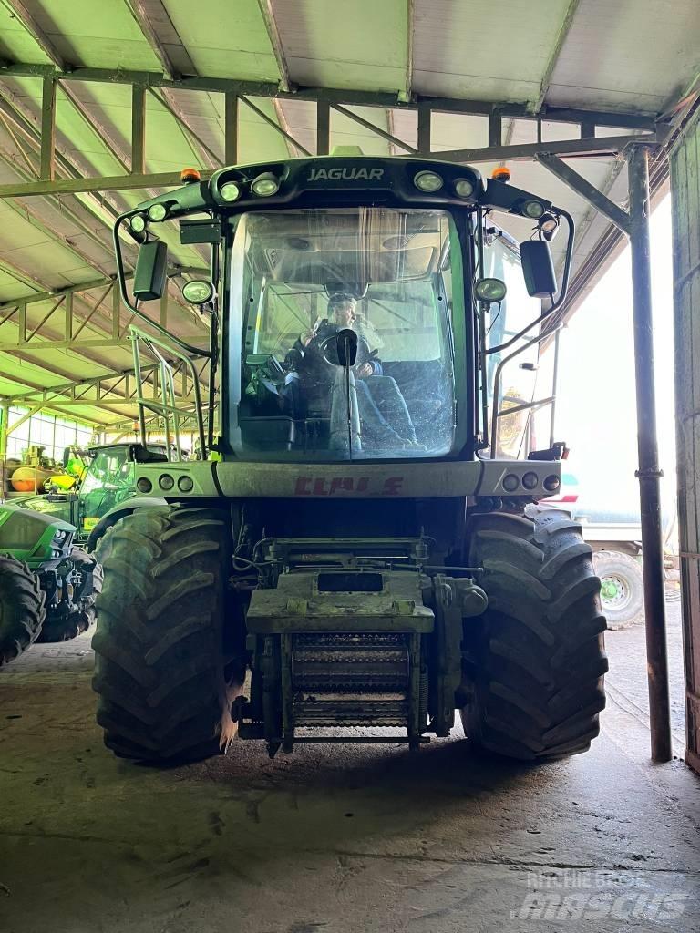 CLAAS Jaguar 950 自走式青贮饲料收割机