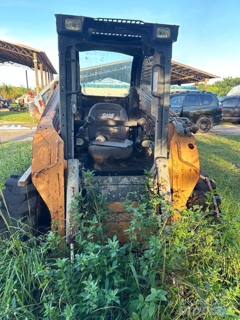 CASE SR 250 滑移装载机