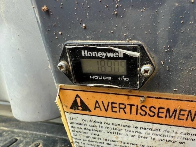 Takeuchi TB 250 小型挖掘机