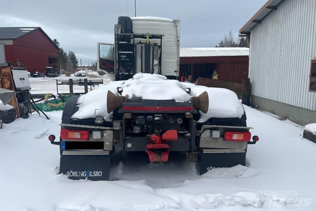Volvo FM 12 工程吊钩车