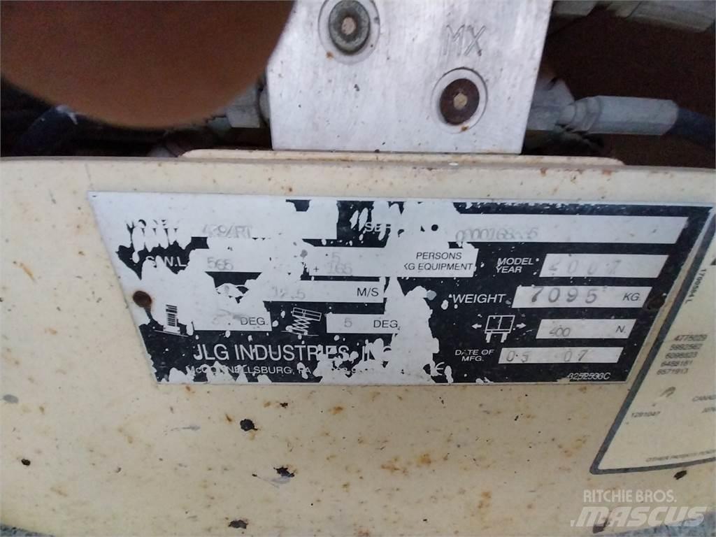 JLG 4394RT 剪叉式升降机