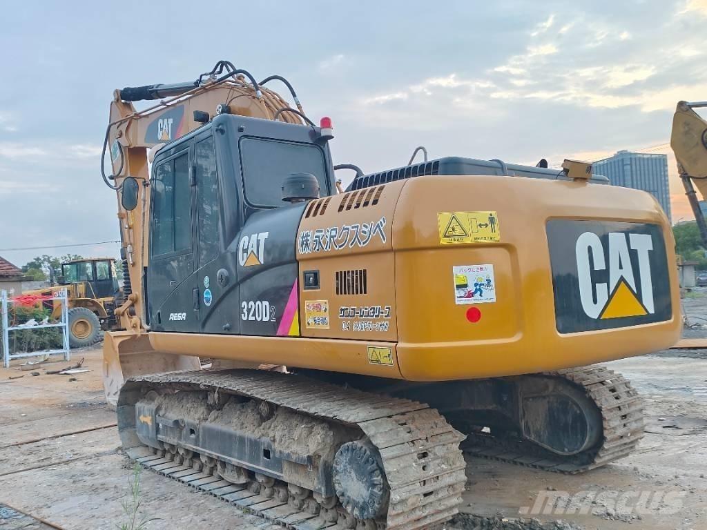 CAT 320D2 履带挖掘机