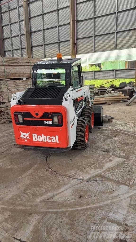 Bobcat S 450 滑移装载机