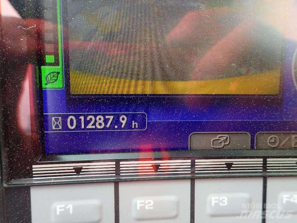 Komatsu PC360LCi-11 履带挖掘机