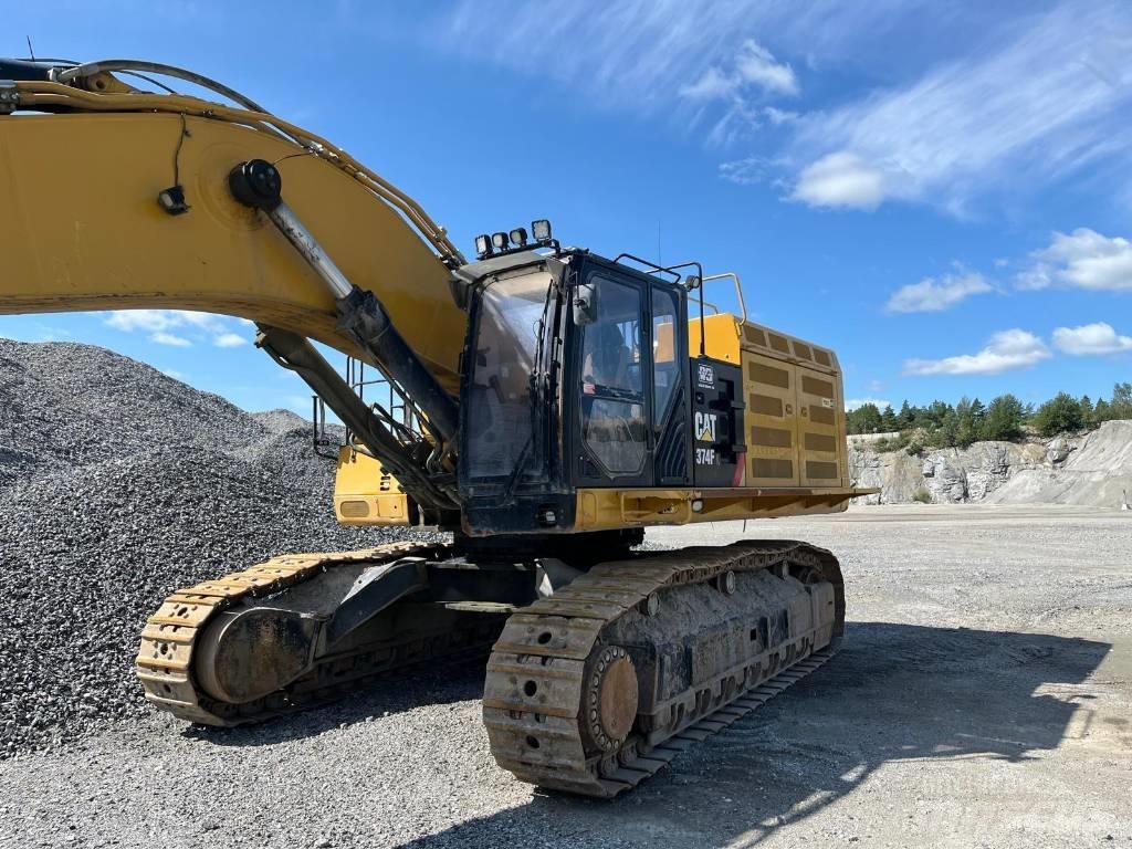 CAT 374 F 履带挖掘机