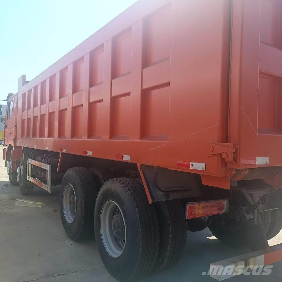 Shacman F3000 8x4 自卸式货车