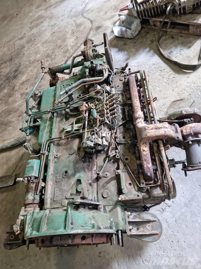 Volvo THD101GD 发动机