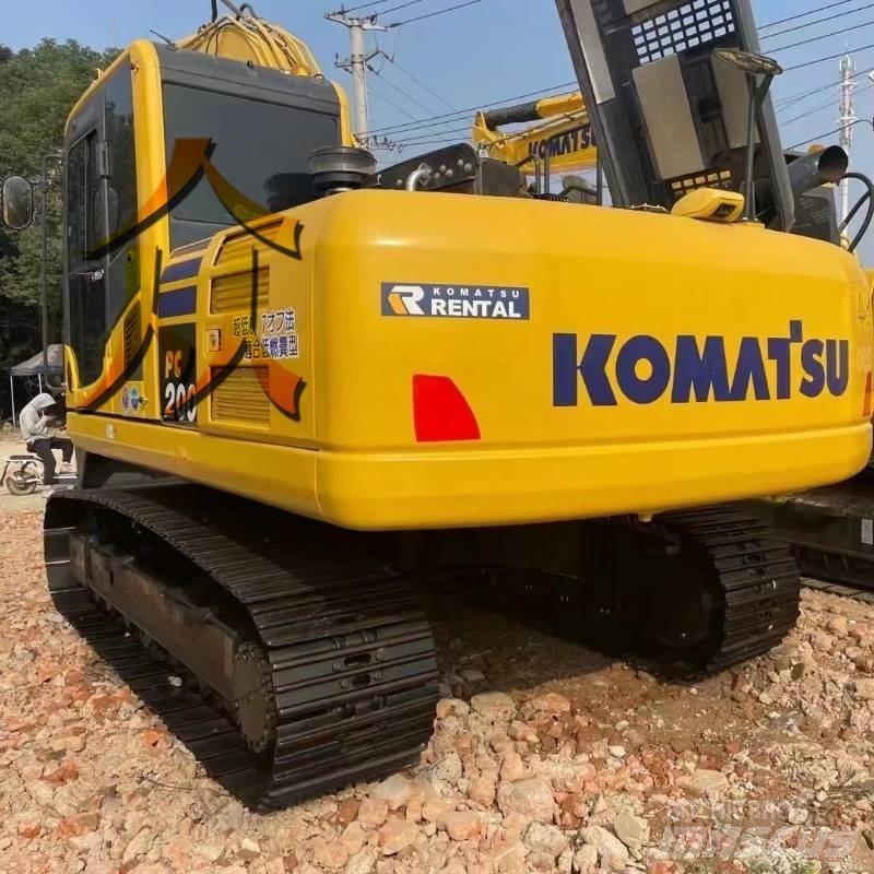 Komatsu PC 200 履带挖掘机