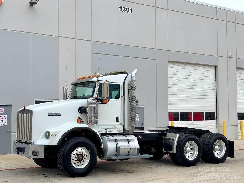 Kenworth T 800 牵引车