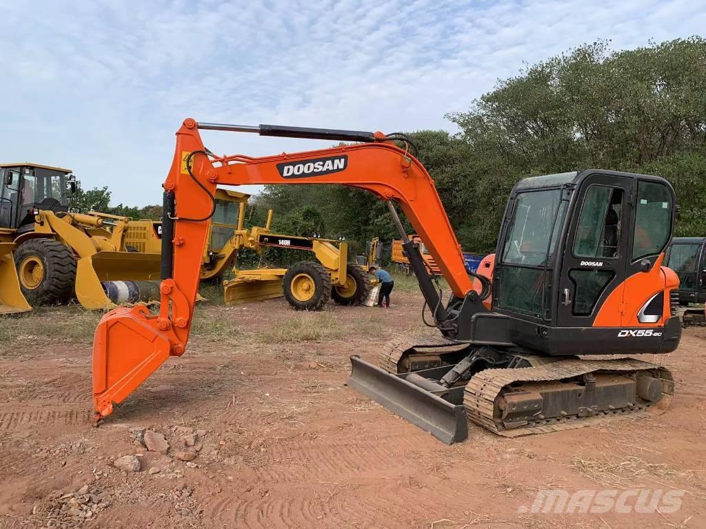 Doosan DX 55 小型挖掘机