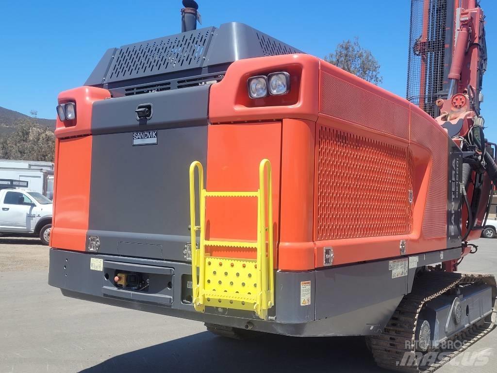 Sandvik DP 1500 i 钻孔机